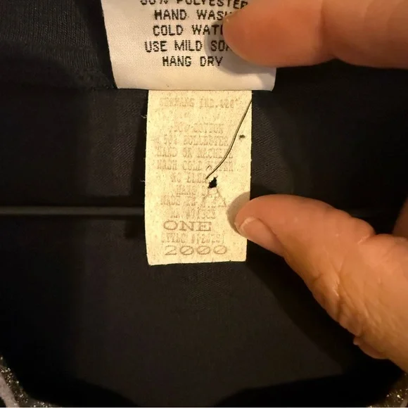 Fast Fashion of California Black 80s Inspired Embellished T-Shirt OS - Picture 4 of 11